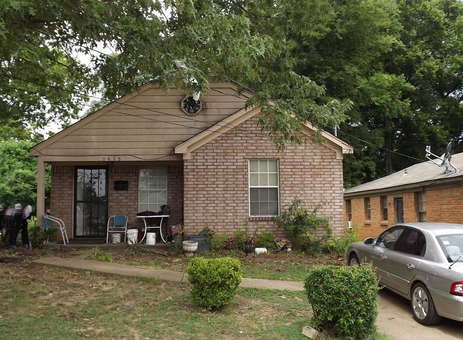 1st image of 1475 Oriole St