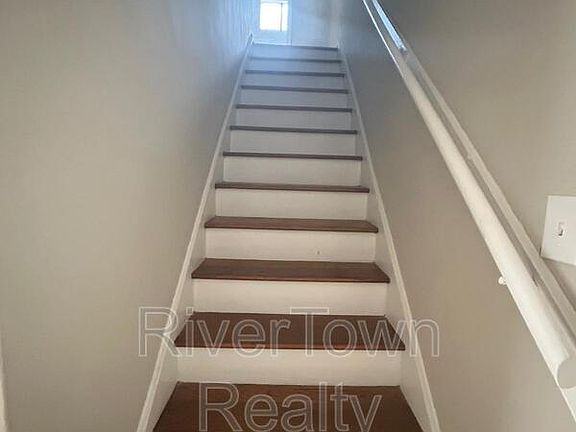 4th image of 1776 Brown Ave
