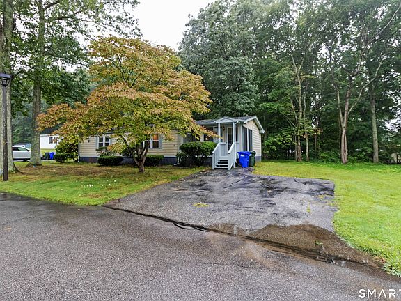 5th image of 112 Colchester Commons