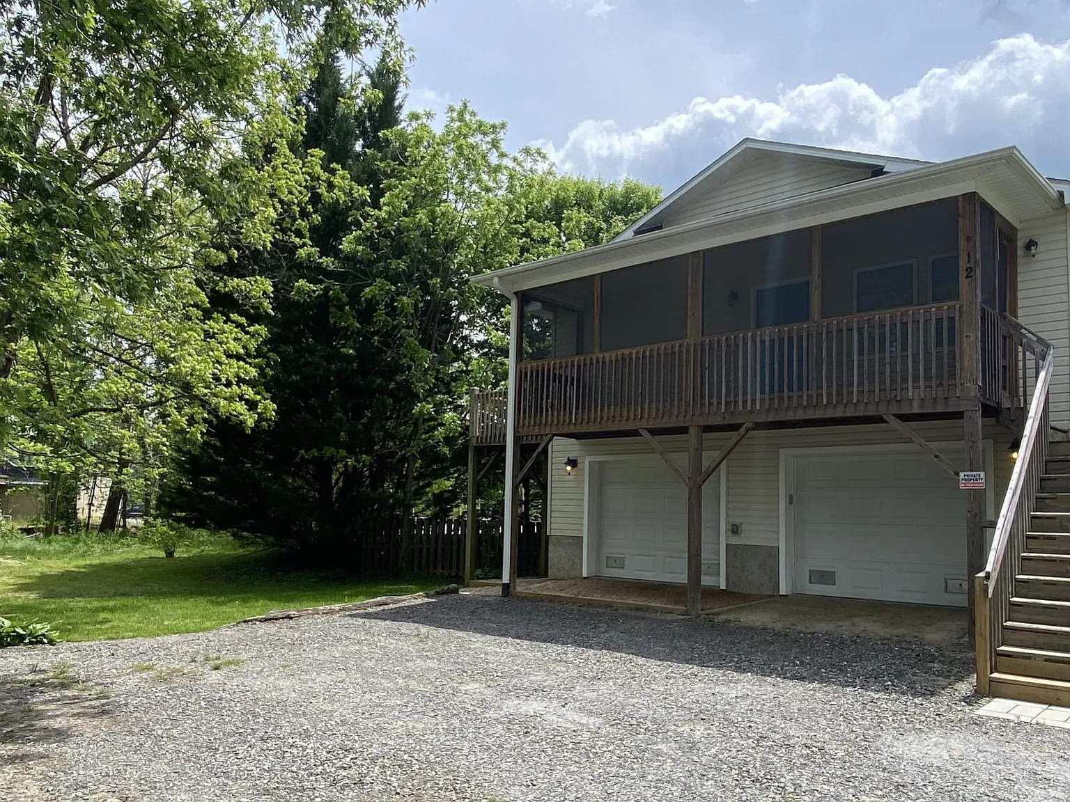 4 bed, 1950 sqft, $2,975 — Photo 3