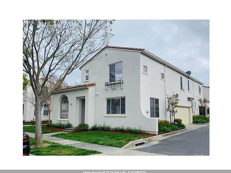 2nd image of 2102 Amaryllis Cir