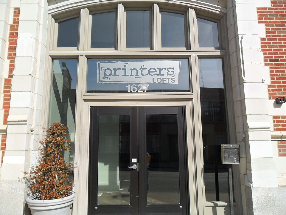 1st image of 1627-1629 Locust St #803