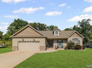 972 Half Moon Ln, Caseyville, IL 62232