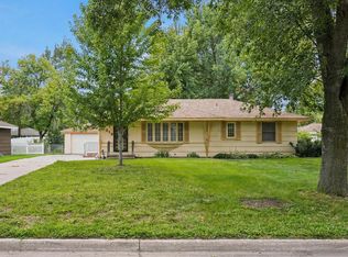 11212 Arrowhead St NW, Coon Rapids, MN 55433