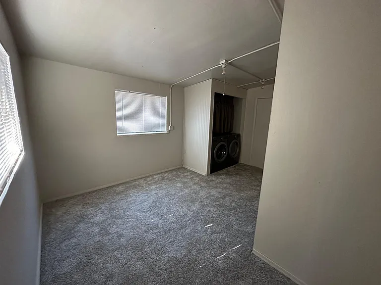 711 W Colt Dr — Photo 14