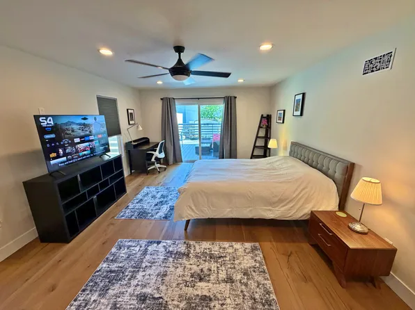 784 Rosecrans Ave, Manhattan Beach, CA 90266