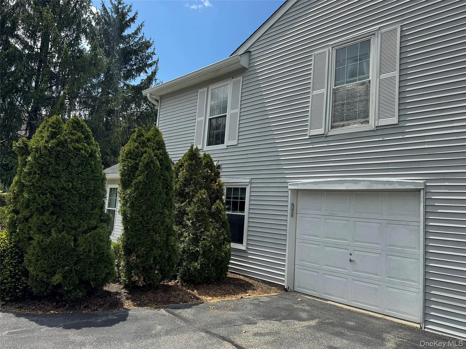 3 bed, 2.5 bath, 1491 sqft, $3,400 — Photo 3