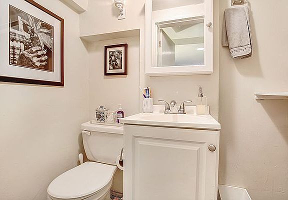 5th image of 22 W 83rd St APT A