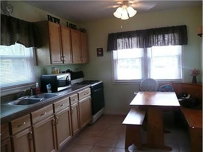 3rd image of 3148 W Palisades Dr