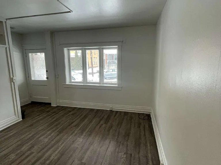126-136 S Spring Ave #136 — Photo 10