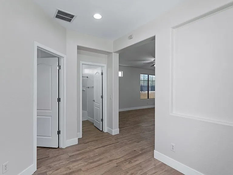 21097 E Duncan St — Photo 1