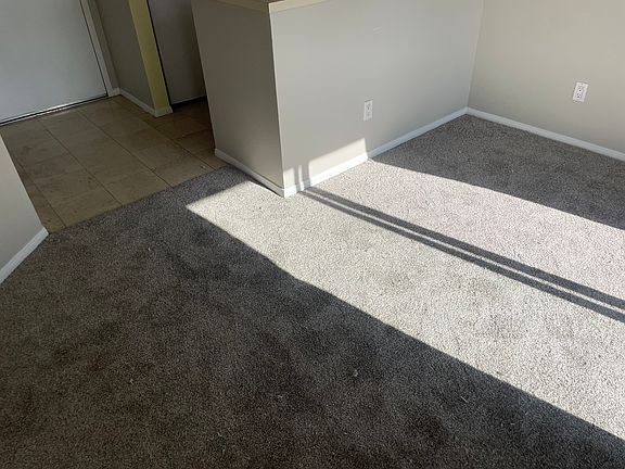 5th image of 3950 Cleveland Ave Unit 201