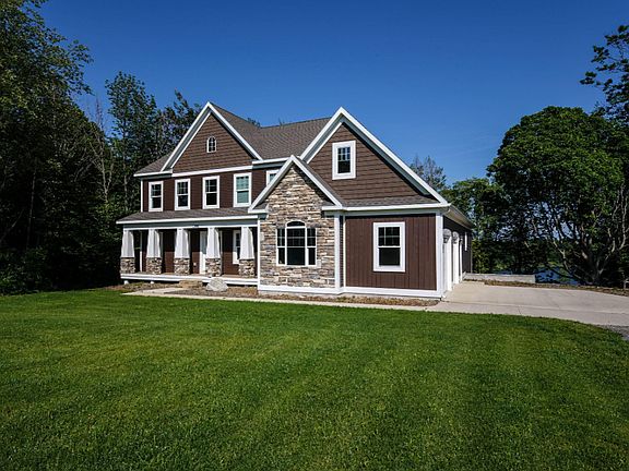 2nd image of 3292 Ironwood Dr