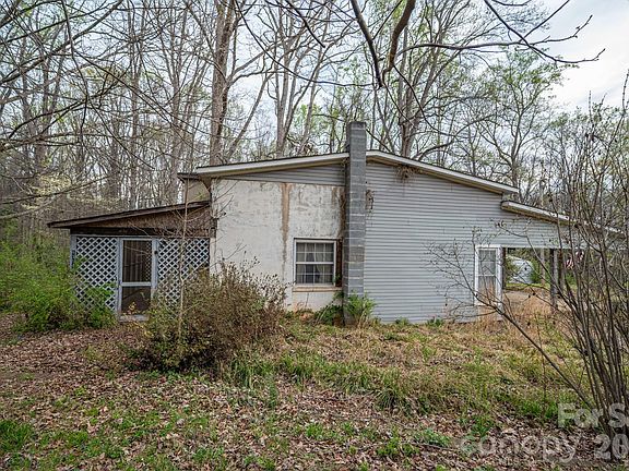 3rd image of 1354 Harless Rd