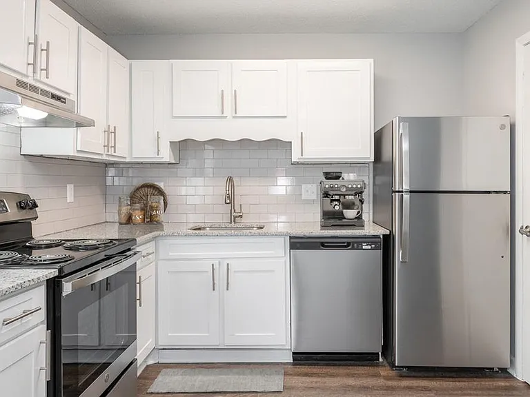 Dwell Townhomes — Photo 10