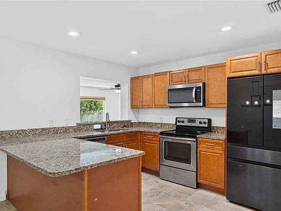 5th image of 3054 BLUEBROOK DRIVE