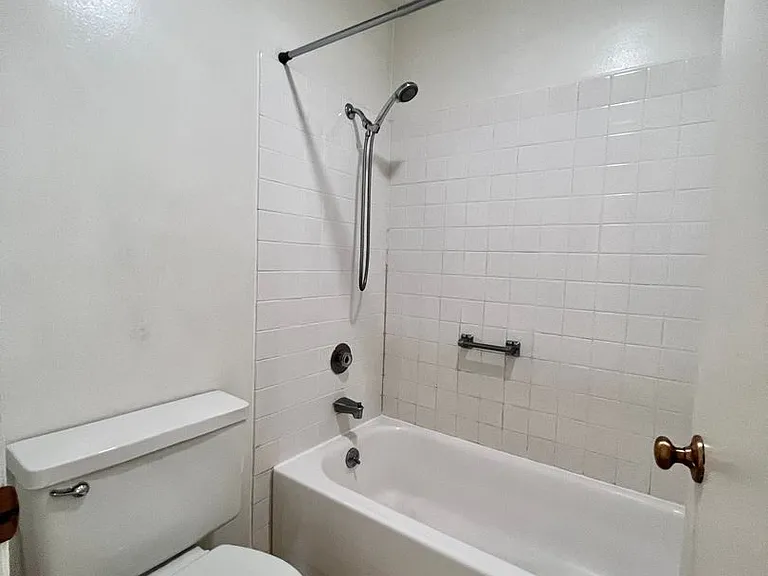 9 Commodore Dr #205 — Photo 5