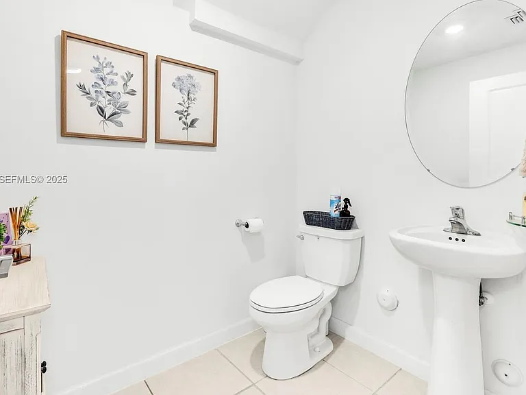 15953 SW 2nd Pl — Photo 7