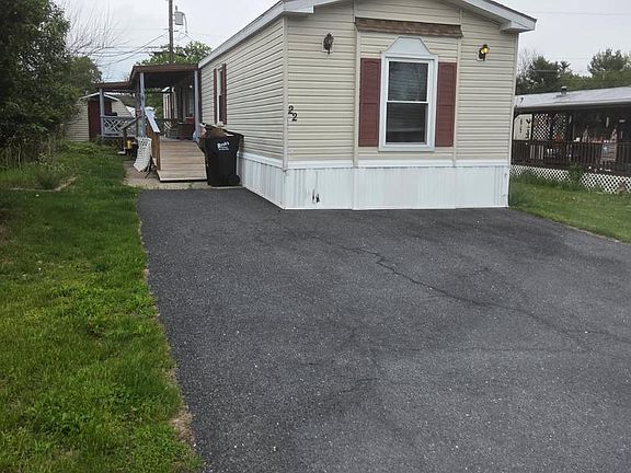 3rd image of 22 Kyra Blvd