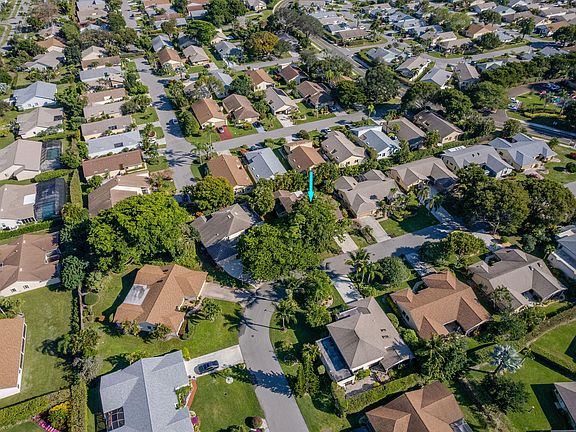 4th image of 1425 NW 28th Avenue