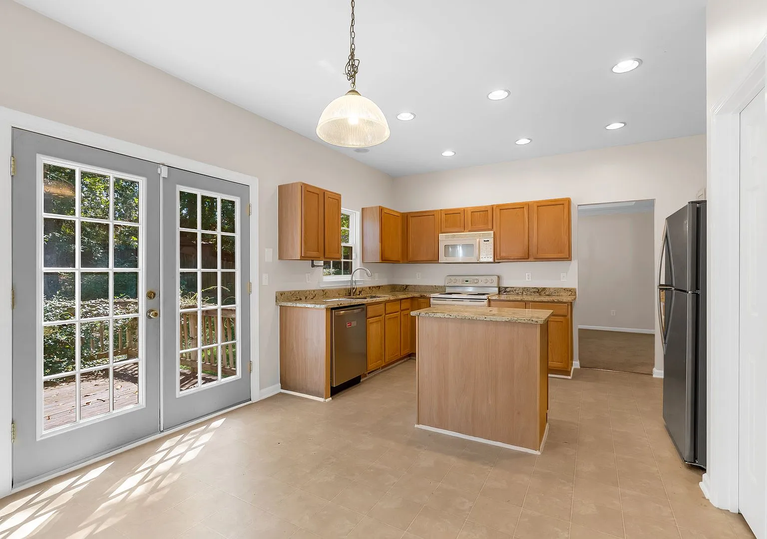 Spacious home in Orchard Farms Community! — Photo 3
