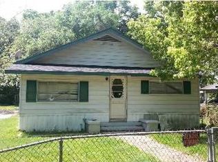 14020 Woodruff Ave, Bayou La Batre, AL 36509