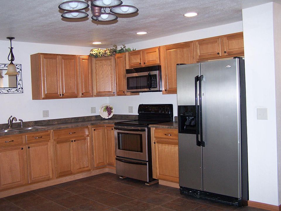 1612 Logan Ave, WI 54143 Zillow