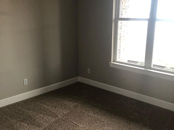 5th image of 1742 Sina Ave