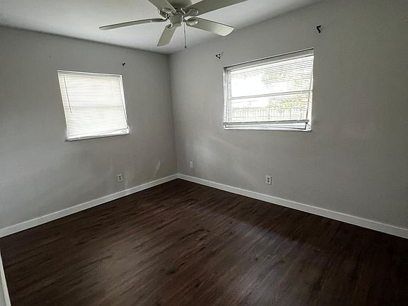 3rd image of 254 Plumosa Dr #B