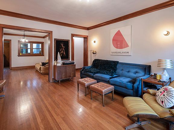 4th image of 2239 N Kimball Ave