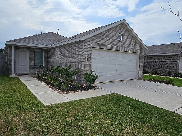 722 Falling Cave Dr — Photo 5