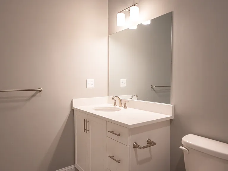 320 Middlesex Ave #E404 — Photo 21