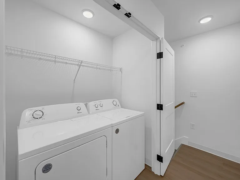 Launch Townhomes — Photo 15