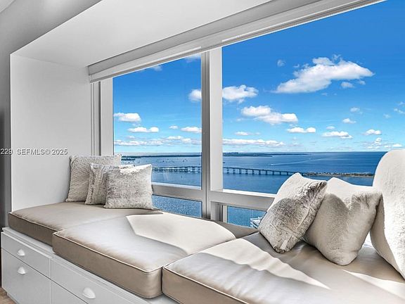 2nd image of 1435 Brickell Ave #3401