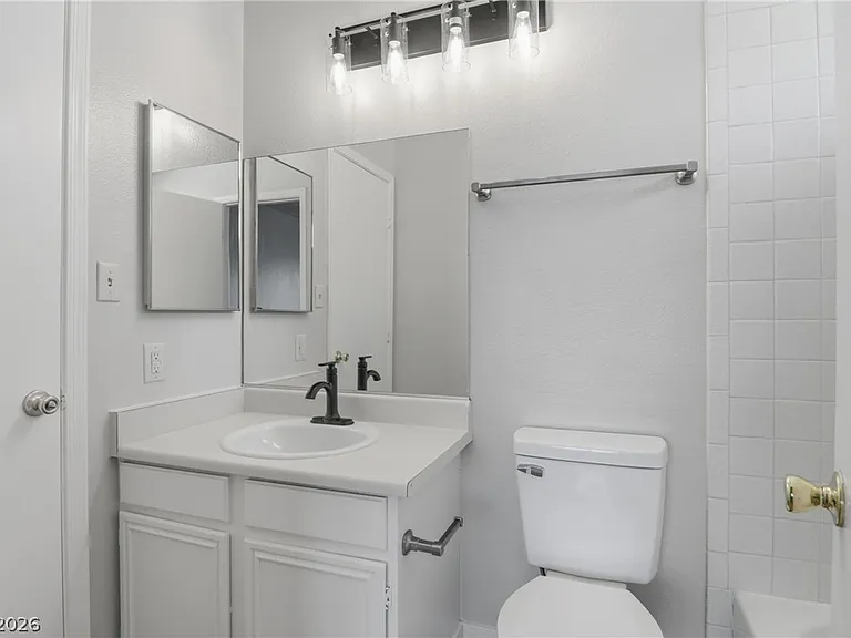 6224 Caprino Ave — Photo 23