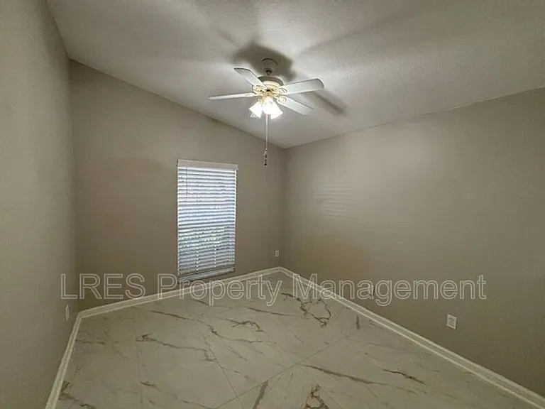 1028 Kerwood Cir — Photo 27