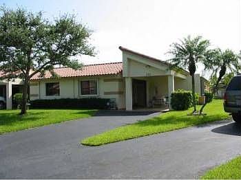 1st image of 325 Lakeside Ct #231