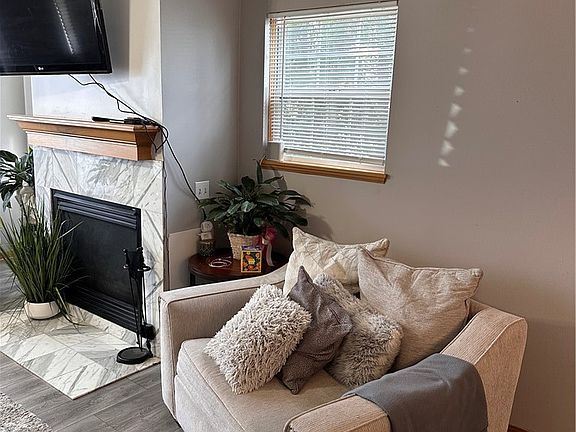 3rd image of 2983 Hampton Rd