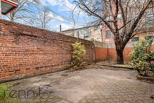 123 Hart St #GARDEN Photo 1
