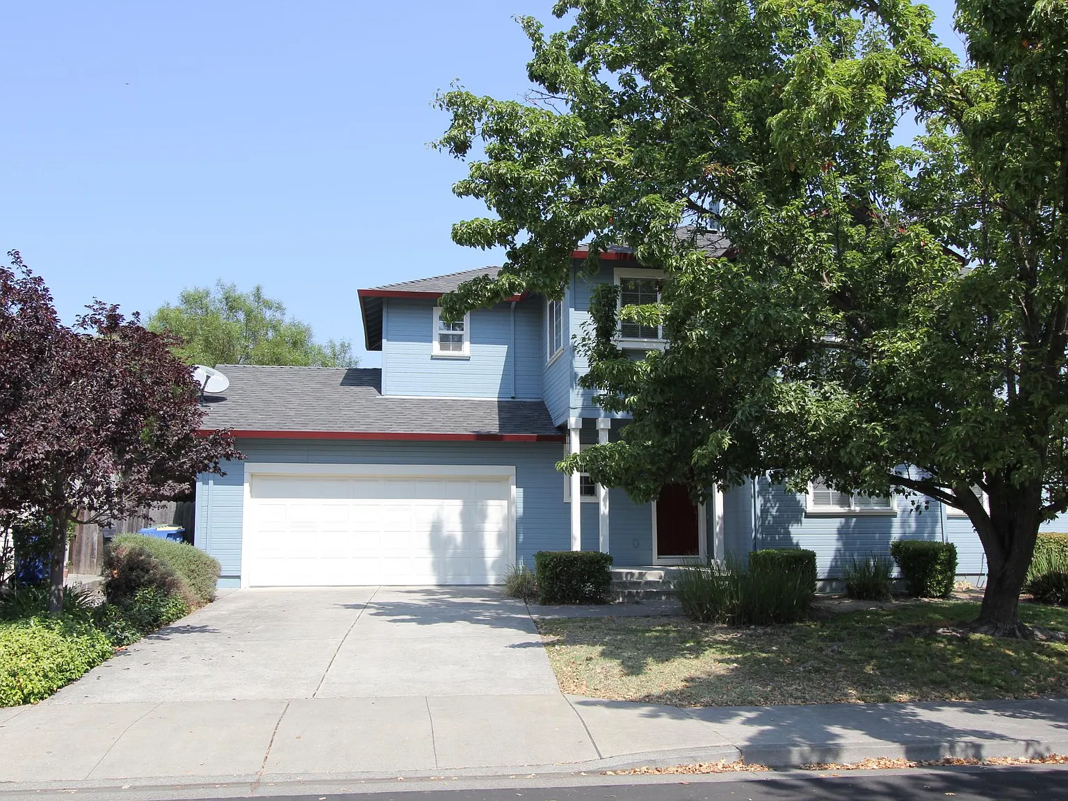4 bed, 2.5 bath, 1700 sqft, $3,600 — Photo 1