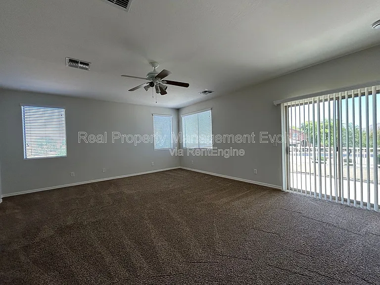9707 S 45th Ave — Photo 36