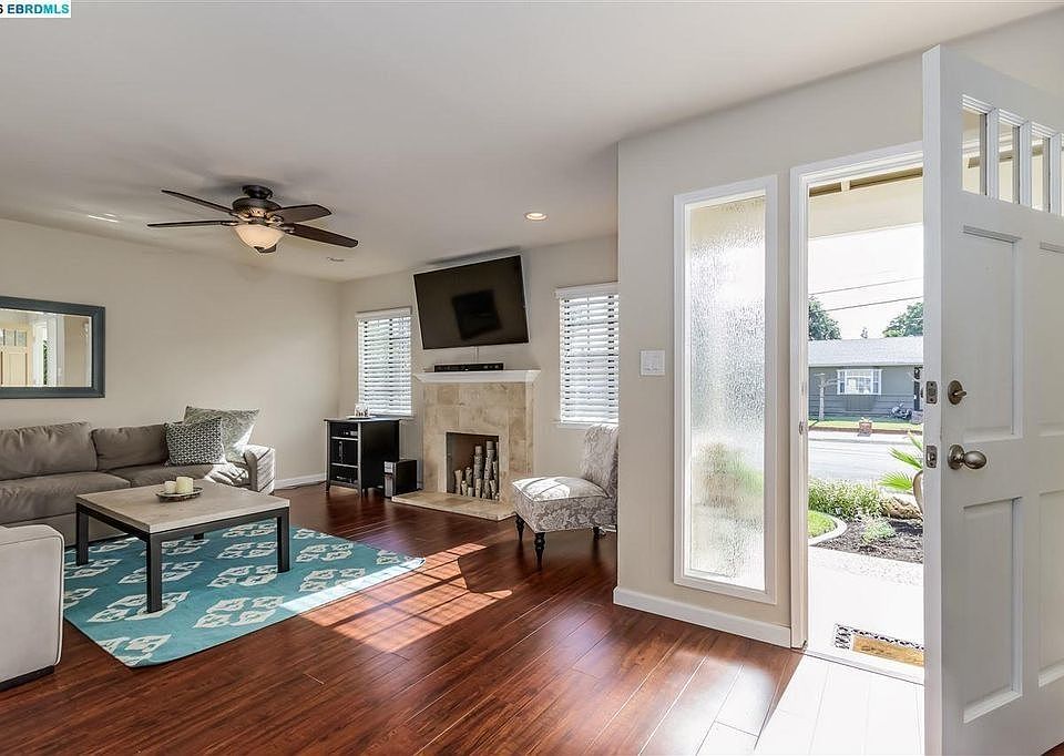 2nd image of 884 Ruth Dr #0