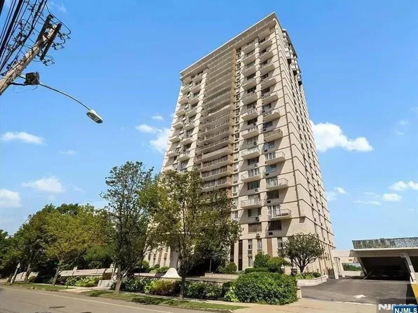 160 Overlook Ave APT 2D, Hackensack, NJ 07601