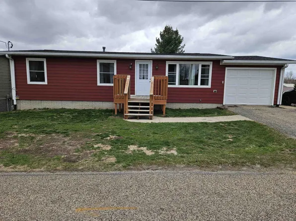 306 W Chestnut St, Garnavillo, IA 52049