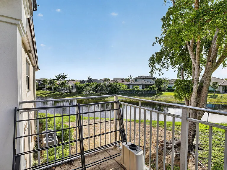 1250 SW 113th Ter #201 — Photo 23