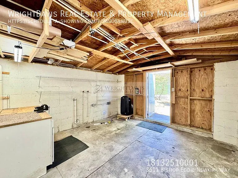 3511 Bishop Eddie Newkirk Way — Photo 35