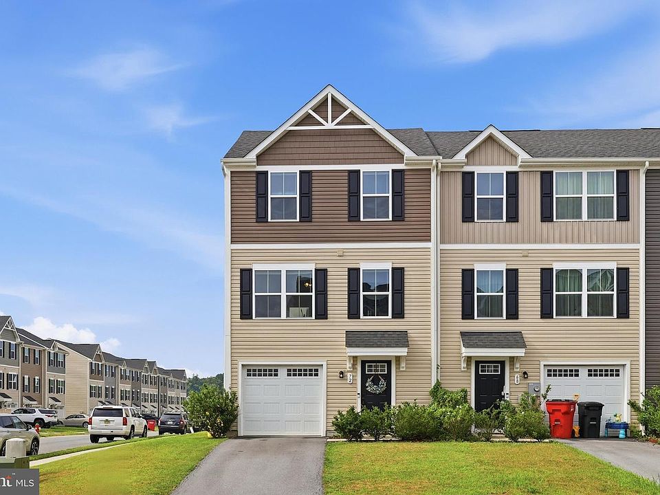 1st image of 72 Snickers Ct