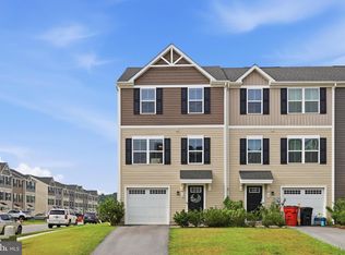 72 Snickers Ct, Martinsburg, WV 25403