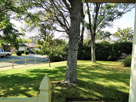 2nd image of 5040 Papaya Dr