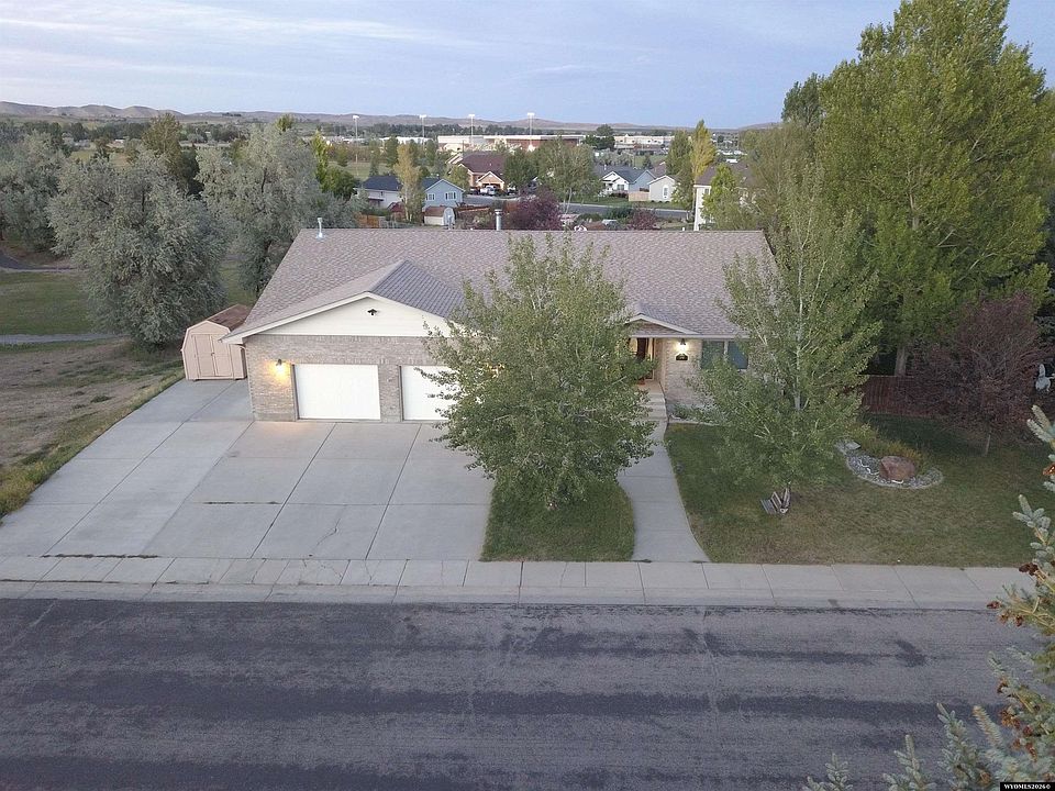 1st image of 170 Indian Lookout Dr